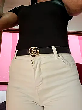 Luna 20x online show from January 2026 07:04:02 PM