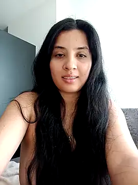 VALENTINA ROUSE  online show from November 2025 03:00:02 PM