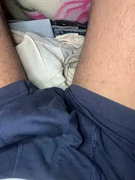 Snapshot of Aq2006 chatting on February 2026 02:35:01 PM Aq2006 online show from February 2026 02:35:01 PM