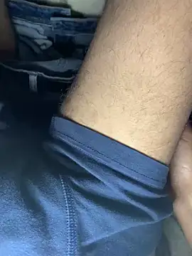 Snapshot of Aq2006 chatting on March 2026 01:19:01 AM Aq2006 online show from March 2026 01:19:01 AM