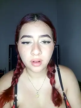 Chloe Sky love online show from November 2025 04:01:01 AM