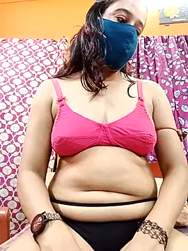 Snapshot of Hotpuja25 chatting on June 2026 04:43:02 AM Hotpuja25 online show from June 2026 04:43:02 AM