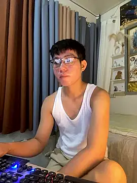 xshyboyx online show from January 2026 02:58:02 AM