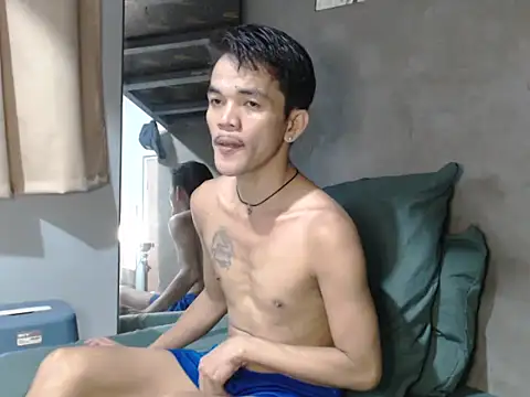 Snapshot of Natsboii chatting on June 2026 03:18:01 AM Natsboii online show from June 2026 03:18:01 AM