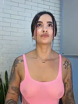 Im Fernanda online show from September 2025 11:19:01 PM