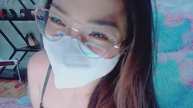 Hotkittylove online show from April 2026 03:39:01 AM