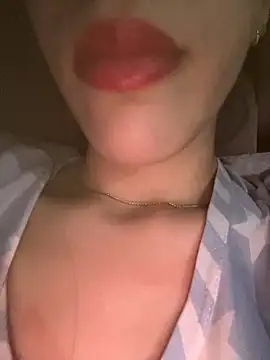 Mimisixo online show from October 2025 10:32:02 PM