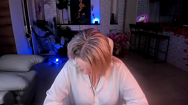 MariemLui online show from November 2025 03:58:02 PM