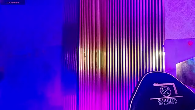 LIHIAN TAY online show from April 2026 12:00:02 PM