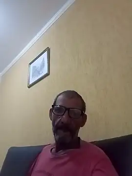 Snapshot of campari800 chatting on May 2026 02:13:01 PM campari800 online show from May 2026 02:13:01 PM