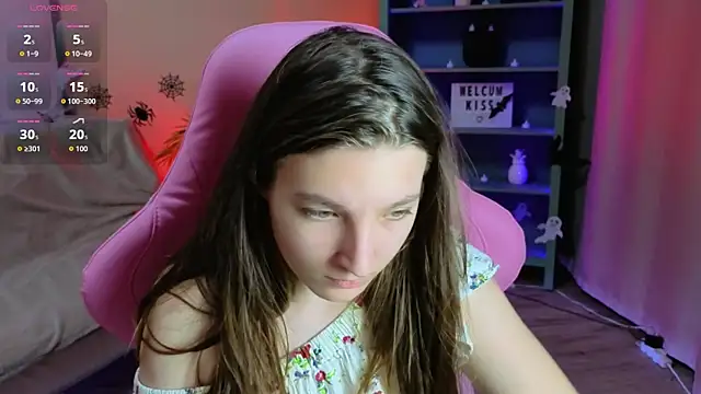 Mia Myles online show from November 2025 10:28:01 AM