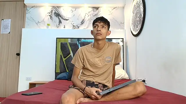 PRETTY SEX1 online show from September 2025 07:12:01 AM