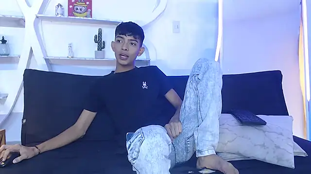 PRETTY SEX1 online show from October 2025 01:20:02 PM