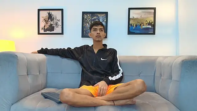 PRETTY SEX1 online show from January 2026 01:24:01 PM