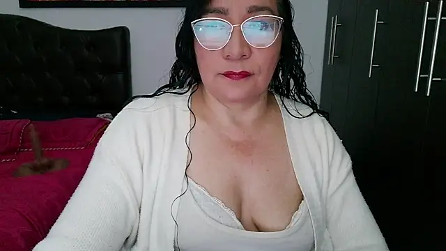 Snapshot of Grace_mature_milf chatting on June 2026 10:06:02 AM Grace mature milf online show from June 2026 10:06:02 AM