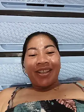 Snapshot of sexybitch_02 chatting on July 2026 05:22:01 AM sexybitch 02 online show from July 2026 05:22:01 AM