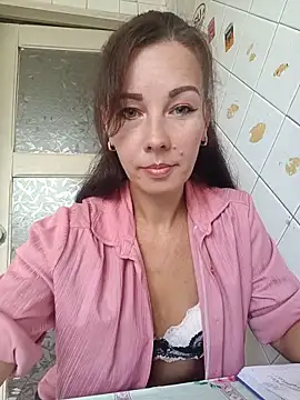 Snapshot of Adeline3302 chatting on June 2026 09:14:01 AM Adeline3302 online show from June 2026 09:14:01 AM
