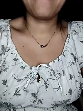 Horny Shalu online show from November 2025 06:43:02 PM