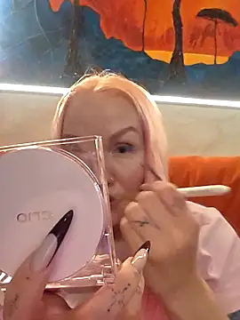 KateMonroe online show from April 2026 09:41:02 PM