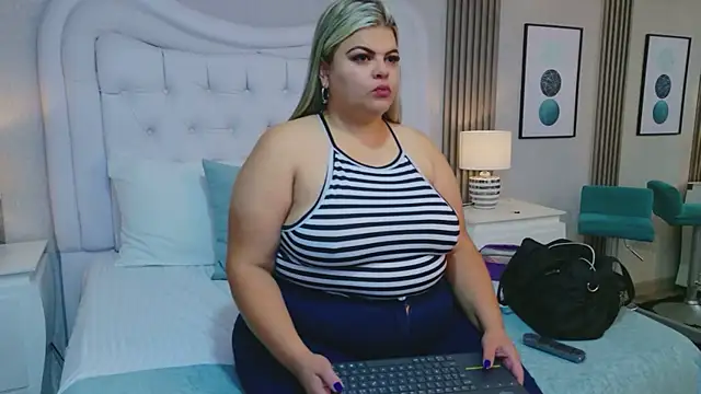 KiimBrooks online show from February 2026 11:14:02 AM