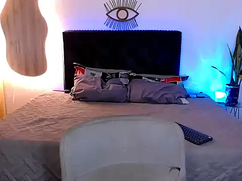 NoahDevil18 online show from September 2025 10:48:02 PM