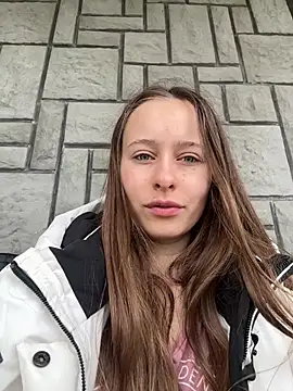 Kisacka online show from April 2026 09:54:01 AM