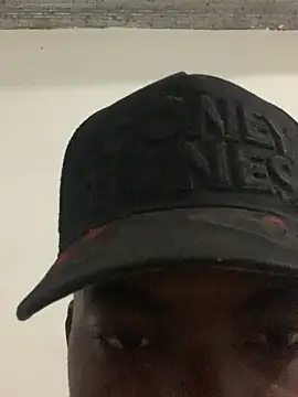 Snapshot of Torvii_bnz16 chatting on February 2026 01:50:01 AM Torvii bnz16 online show from February 2026 01:50:01 AM