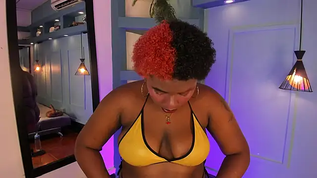 NanyMoreno online show from April 2026 08:03:01 PM