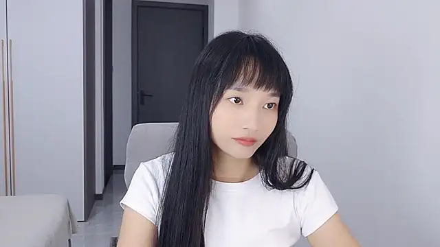 Lisa-3333 online show from October 2025 01:23:01 PM