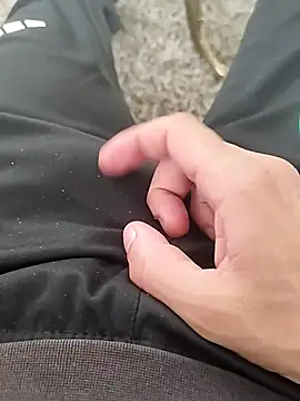 Snapshot of idhem___31 chatting on March 2026 01:14:02 PM idhem 31 online show from March 2026 01:14:02 PM