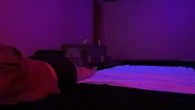 PuttieIn online show from April 2026 03:24:01 AM