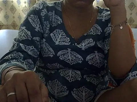 Snapshot of CHAMELI4747 chatting on June 2026 08:53:01 AM CHAMELI4747 online show from June 2026 08:53:01 AM
