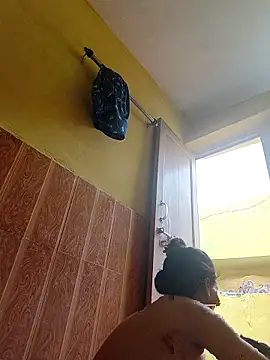 Snapshot of ISHANI-SINGH chatting on October 2025 02:52:01 AM ISHANI-SINGH online show from October 2025 02:52:01 AM