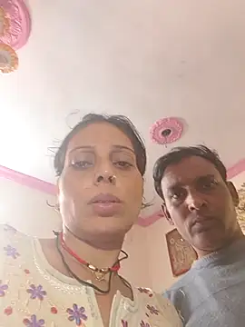 Snapshot of ISHANI-SINGH chatting on November 2025 04:11:01 AM ISHANI-SINGH online show from November 2025 04:11:01 AM