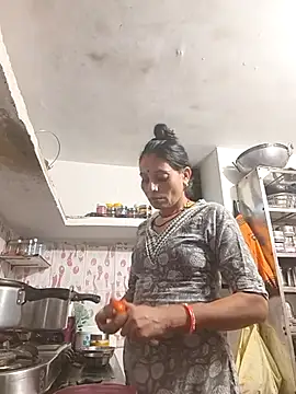 Snapshot of ISHANI-SINGH chatting on November 2025 03:45:01 PM ISHANI-SINGH online show from November 2025 03:45:01 PM