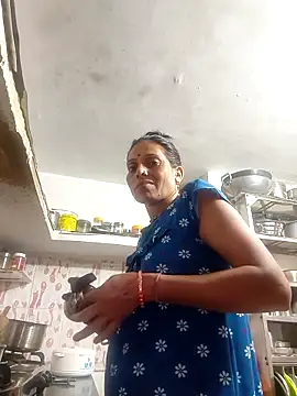 Snapshot of ISHANI-SINGH chatting on April 2026 03:31:01 PM ISHANI-SINGH online show from April 2026 03:31:01 PM