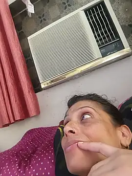 Snapshot of ISHANI-SINGH chatting on July 2026 02:59:02 AM ISHANI-SINGH online show from July 2026 02:59:02 AM