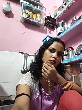 Snapshot of Cut_ragni chatting on August 2026 05:37:01 PM Cut ragni online show from August 2026 05:37:01 PM