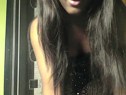 mickle james online show from December 2025 04:01:02 PM