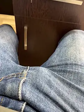 Cruel00 online show from October 2025 09:53:02 AM