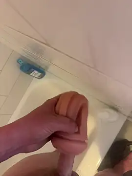 Buck2000 online show from March 2026 06:04:02 PM