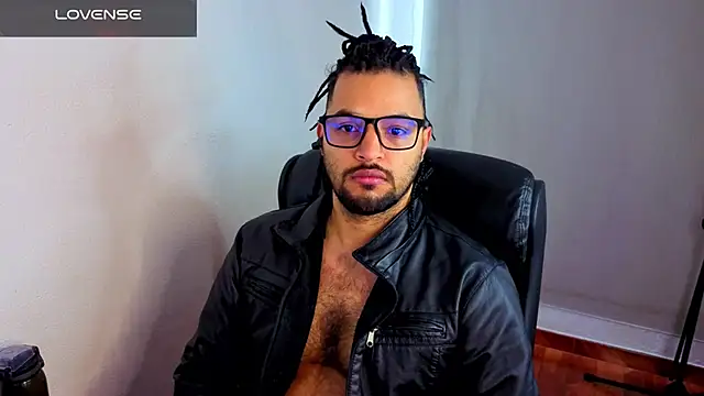 Ernesto-Rodriguez82 online show from April 2026 12:25:01 PM