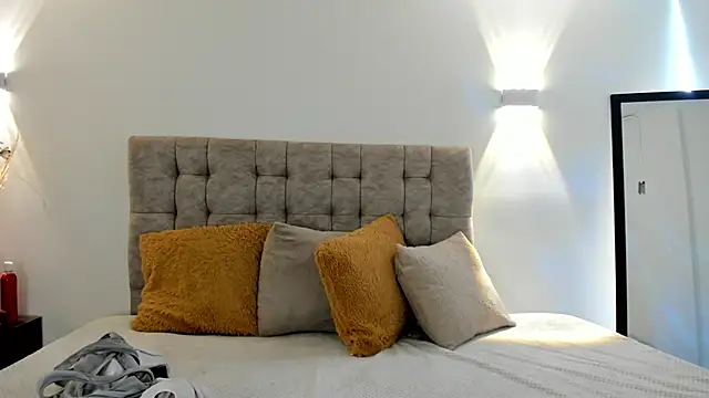 Dakota Mars online show from March 2026 07:53:01 PM