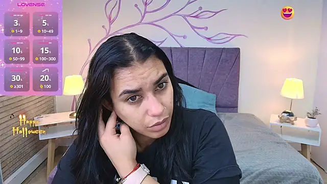 Lia Blake  online show from November 2025 12:38:01 PM