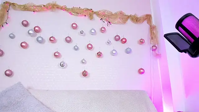 missweetpeach online show from December 2025 11:44:02 PM