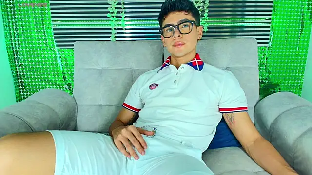 CamiiGuzmanX online show from March 2026 08:59:01 PM