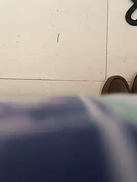 Bullboy8in online show from October 2025 07:26:02 AM