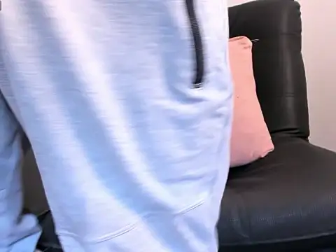 axel davis  online show from November 2025 03:01:02 PM