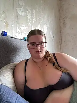 CurvyPaar2 online show from June 2026 12:29:02 PM