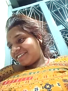 Snapshot of Hot_crety chatting on October 2025 03:31:02 PM Hot crety online show from October 2025 03:31:02 PM